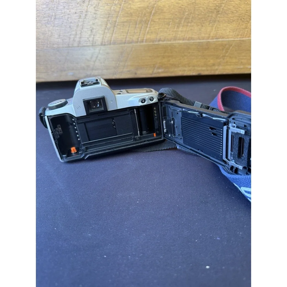 Canon EOS Rebel G 35mm Film Camera w/ 28-80mm Lens Vintage